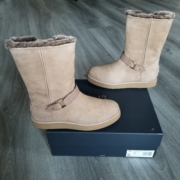 UGG Classic Berge Short Boot